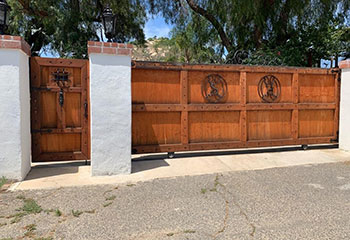 Wooden Gate Installation - Fernbrook